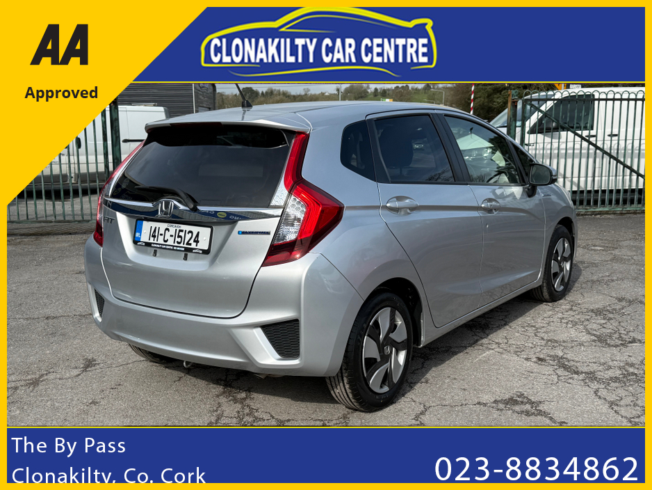 2014 Honda Fit - image 6