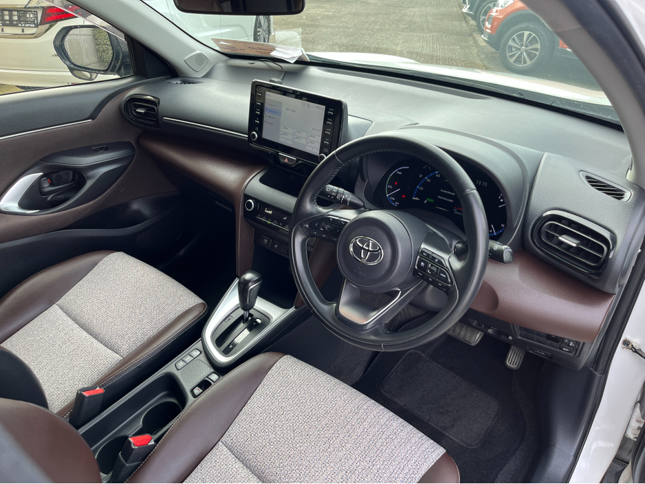 2021 Toyota Yaris Cross - image 14