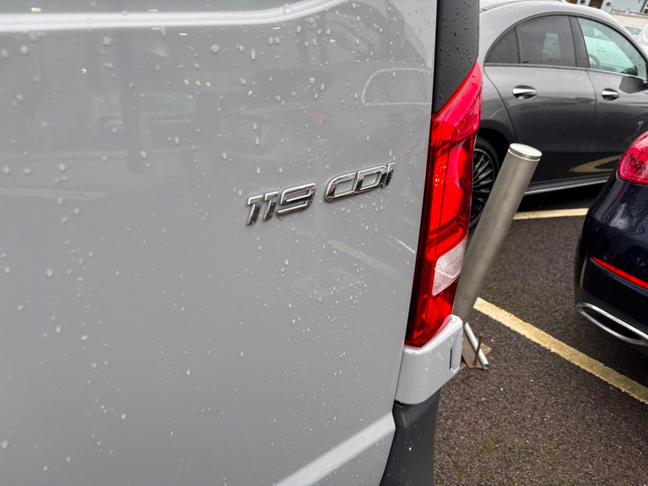 2026 Mercedes-Benz Vito 119LWB PRO Automatic