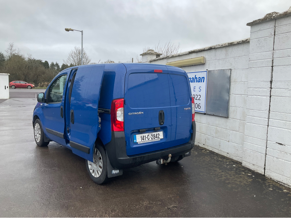 2014 Citroen Nemo - image 2