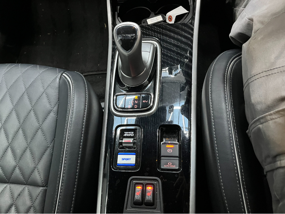 2019 Mitsubishi Outlander €21950 2019 MITSUBISHI OUTLANDER PHEV G PREMIUM 2.4 AUTOMATIC / CRUISE CONTROL / REVERSE CAMERA / ELECTRIC HEATED SEATS / HEATED STEERING WHEEL €21,950