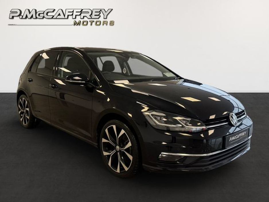 2019 Volkswagen Golf - image 3