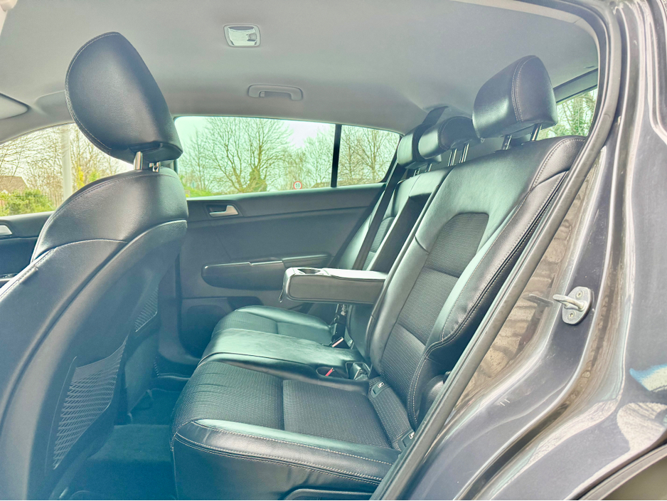 2017 Kia Sportage EX 5DR!!! ONLY 63K MLS!!! €15,900