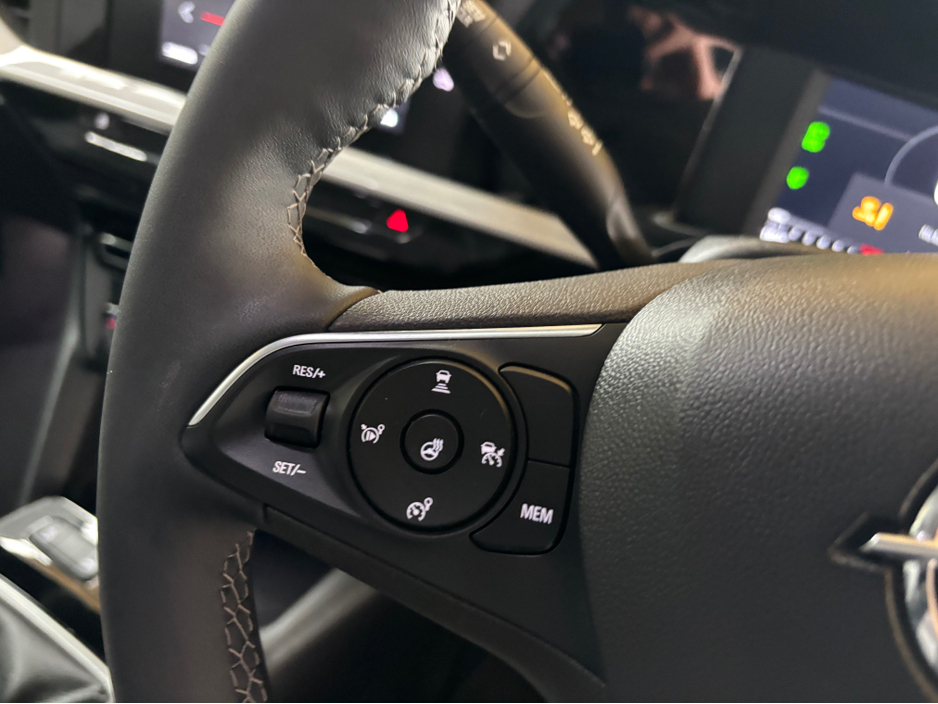 2025 Opel Mokka - image 8