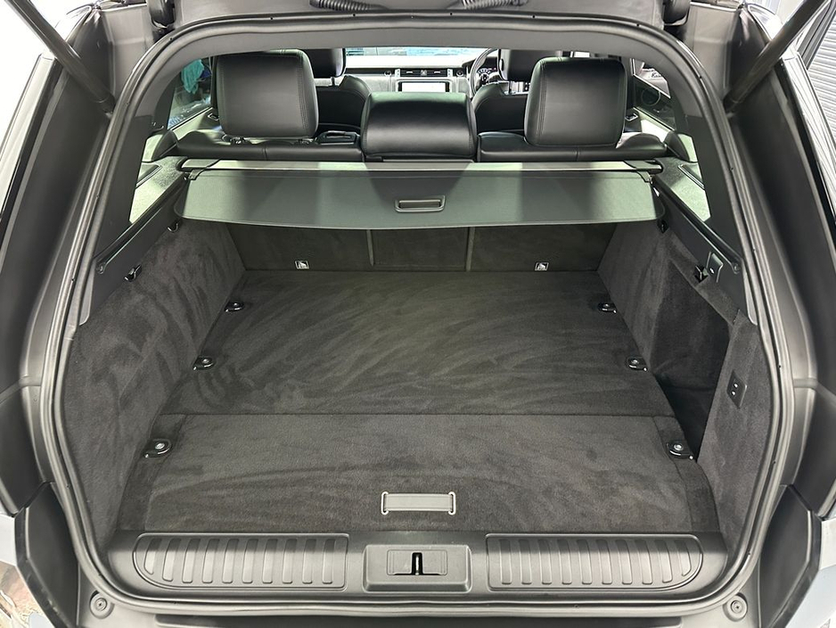 2020 Land Rover Range Rover Sport HSE Dynamic Black Edition P400e €50,800