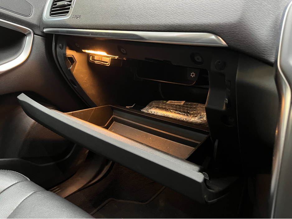 2015 Volvo V40 €11950 2015 VOLVO V40 T4 SE 1.6 AUTOMATIC / CRUISE CONTORL / REVERSE CAMERA / ELECTRIC MEMORY & HEATED SEATS €11,950