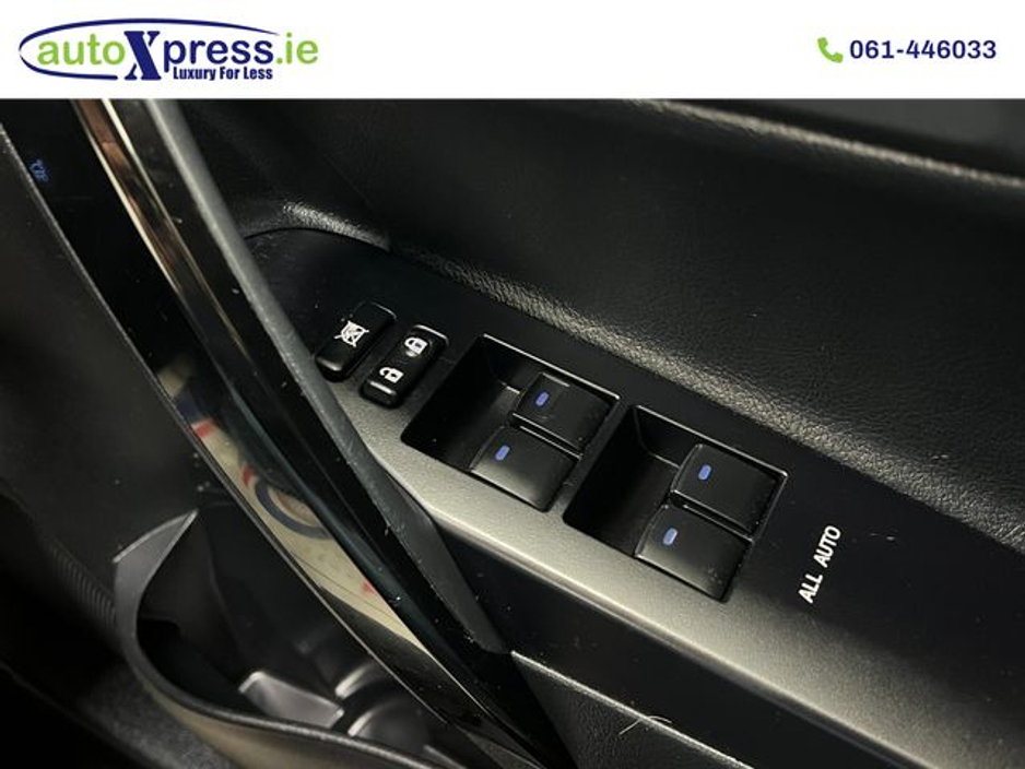 2016 Toyota Auris 1.8 Automatic, Hybrid, Reversing camera €12,895