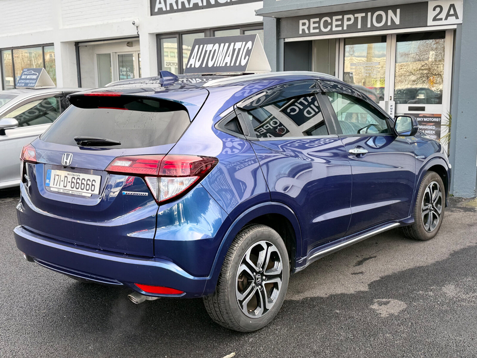 2017 Honda Vezel - image 5