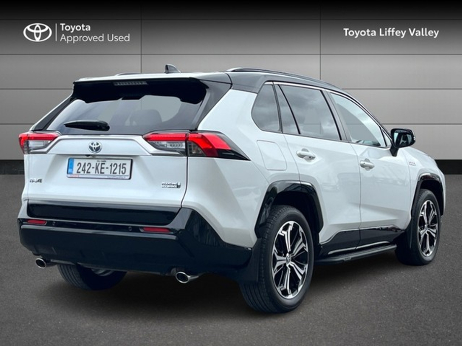 2024 Toyota Rav4 - image 2