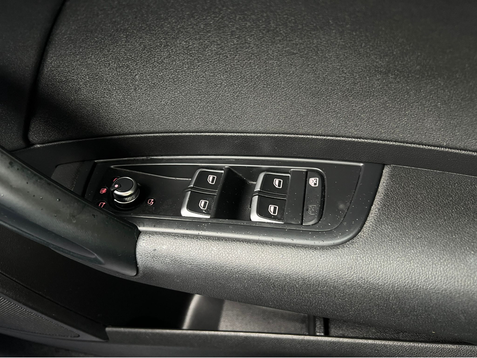 2016 Audi A1 - image 19