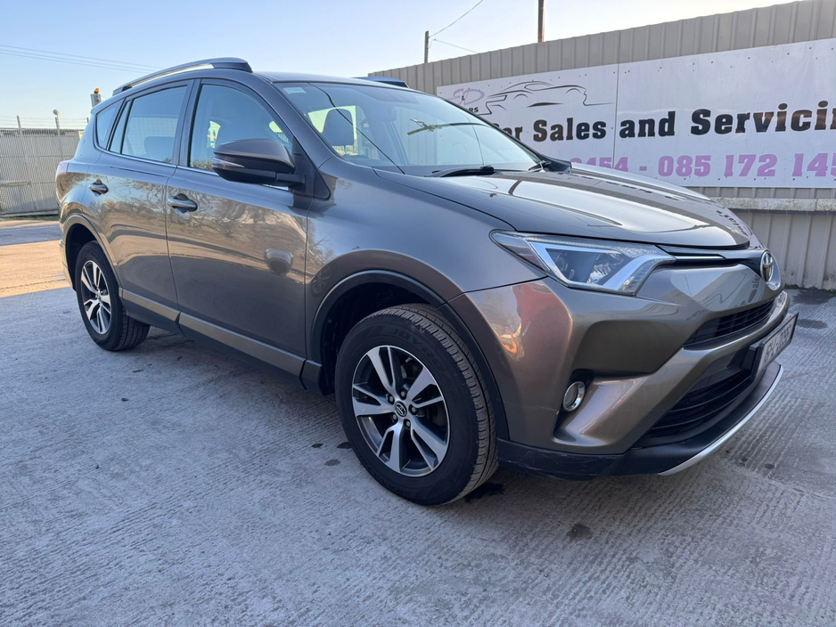 2016 Toyota Rav4 - image 7