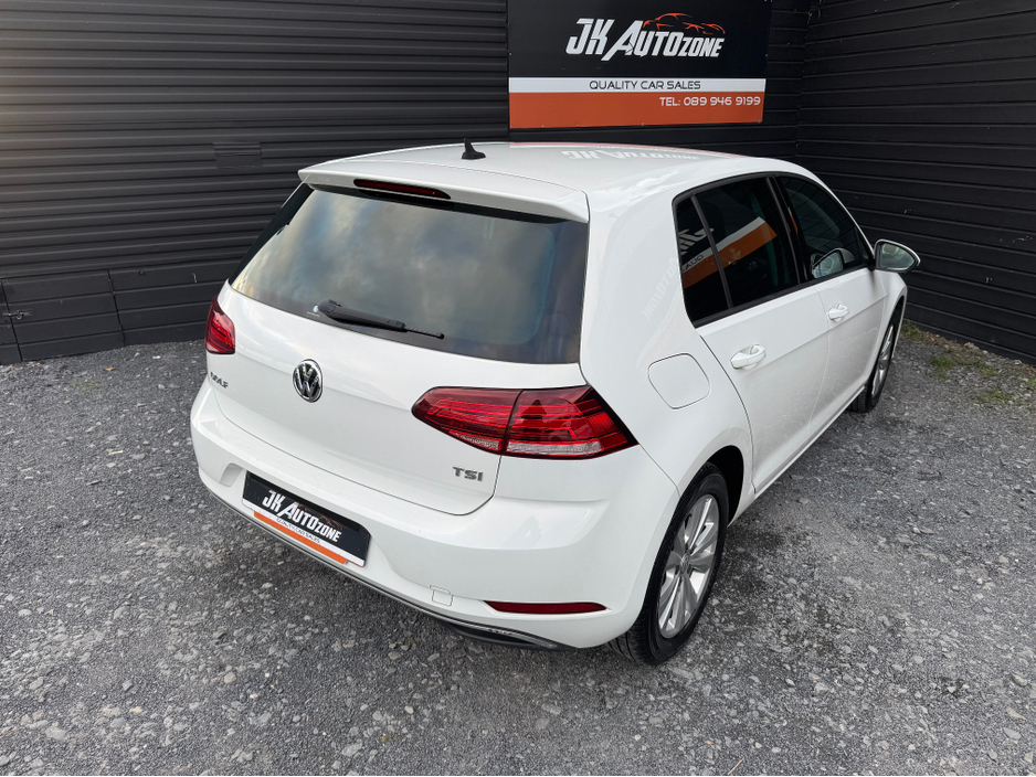 2018 Volkswagen Golf - image 6