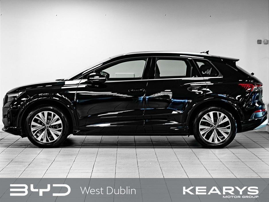 2022 Audi e-tron - image 5