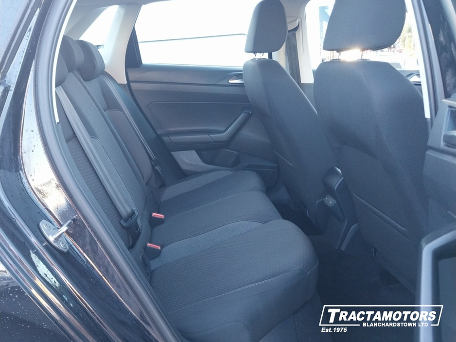 2024 Volkswagen Polo - image 24