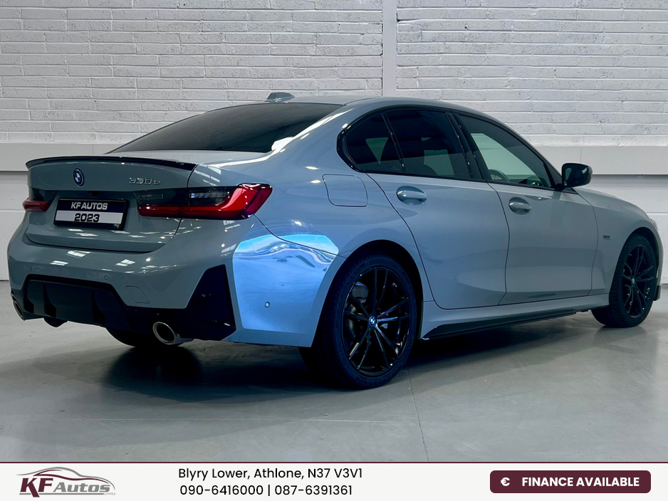 2023 BMW 3 Series - image 8