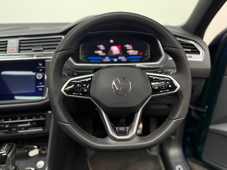 2021 Volkswagen Tiguan - image 18