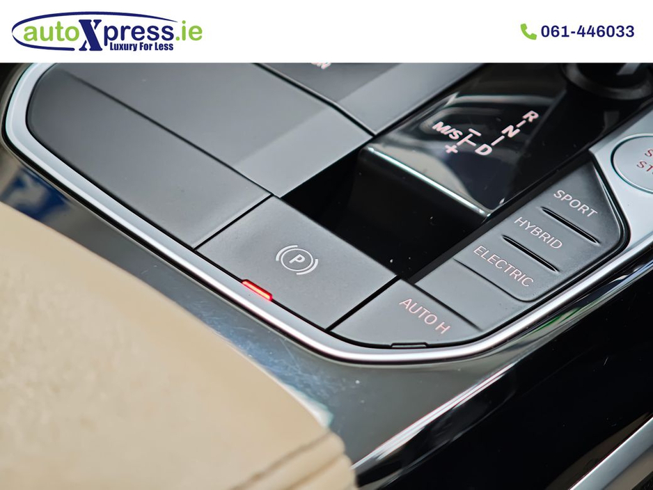 2021 BMW 3 Series - image 37