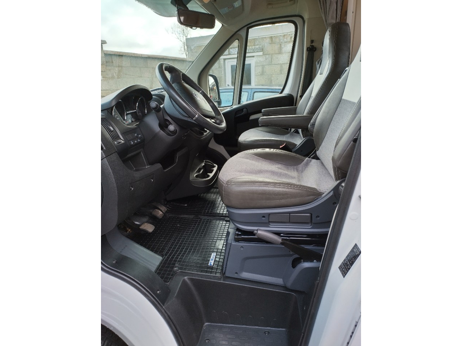 2024 Citroen Relay - image 25