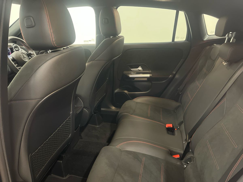 2024 Mercedes-Benz GLA Class - image 4