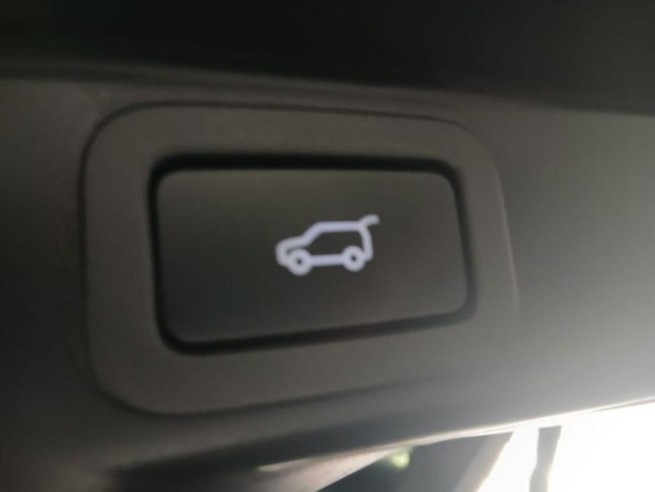 2022 Land Rover Range Rover Sport 2.0 Range Rover Sport HSE Finance Available 1 Owner €59,777