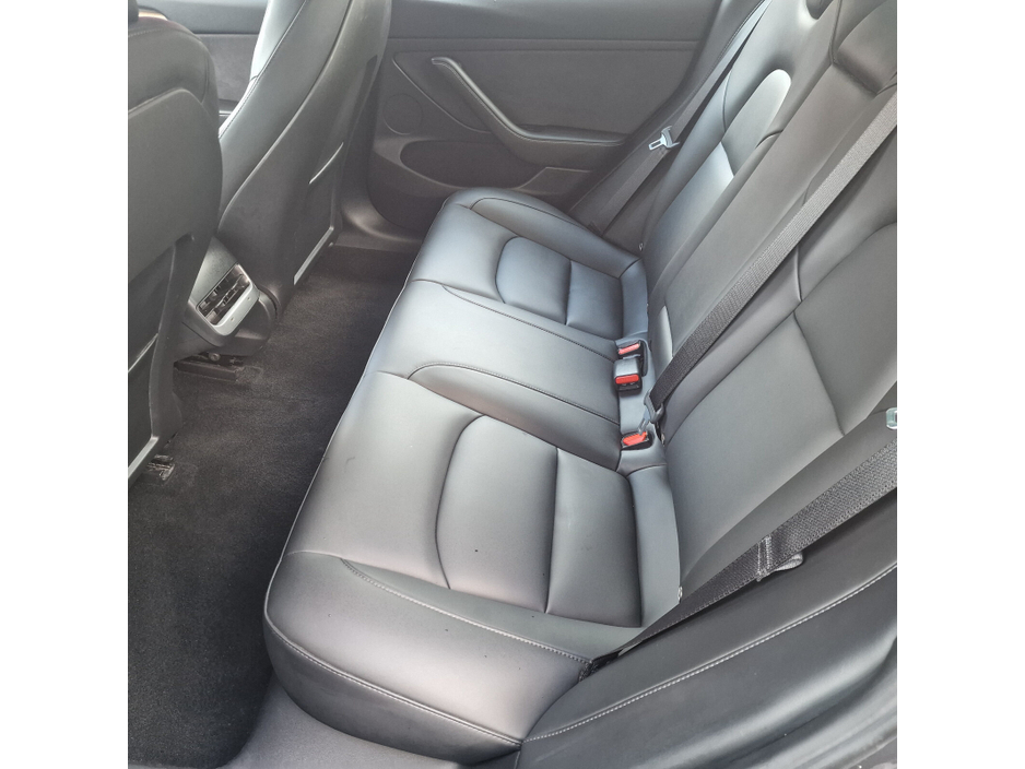 2021 Tesla Model 3 Long Range (AWD) €24,950