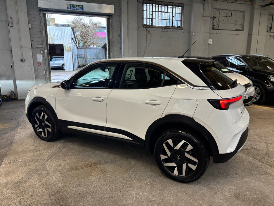2023 Opel Mokka - image 3