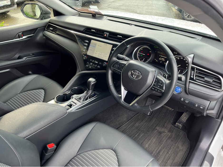 2020 Toyota Camry - image 14