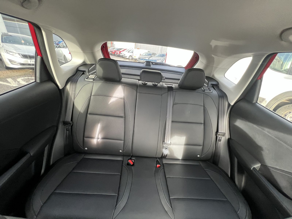 2026 MG ZS TROPHY HYBRID. €27,134