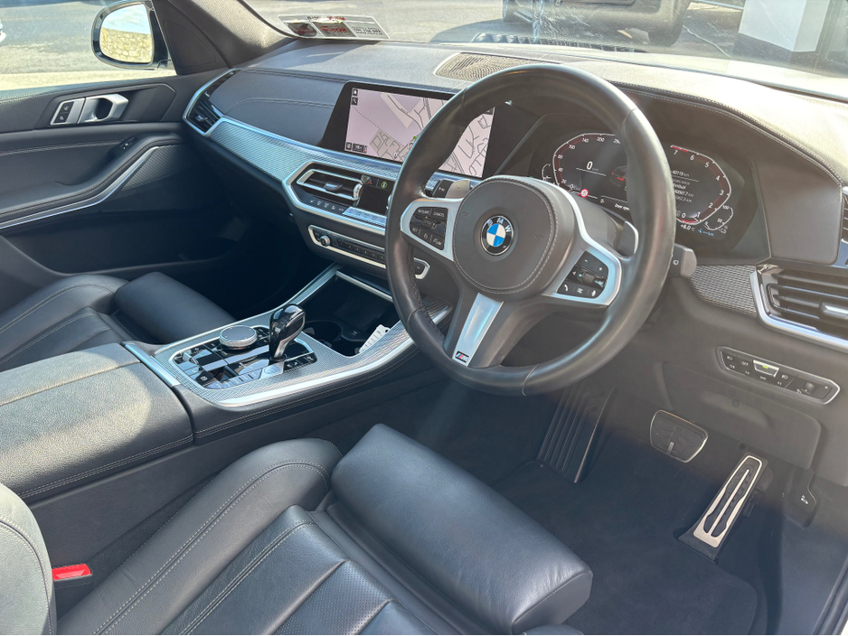 2021 BMW X5 - image 15