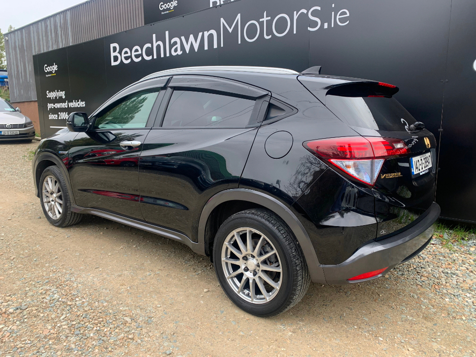 2014 Honda Vezel 1.5 HYBRID 5DR // 09/26 NCT AND €180 ROAD TAX // AIR CON, REVERSE CAMERA AND BLUETOOTH // €10,950