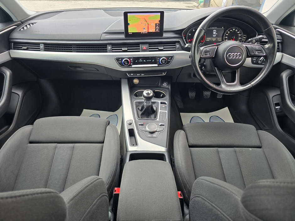 2016 Audi A4 - image 19