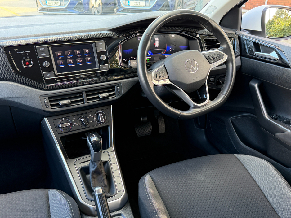 2023 Volkswagen Taigo - image 26