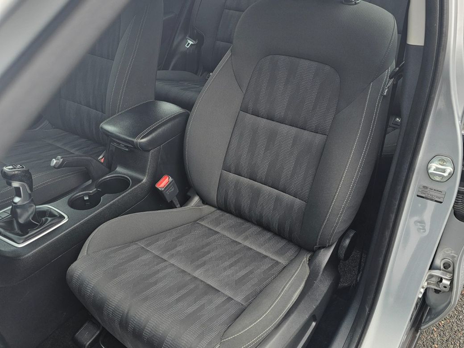 2017 Kia Sportage - image 9