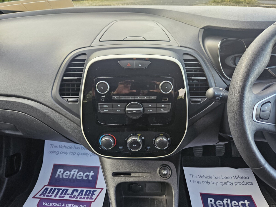 2019 Renault Captur - image 27