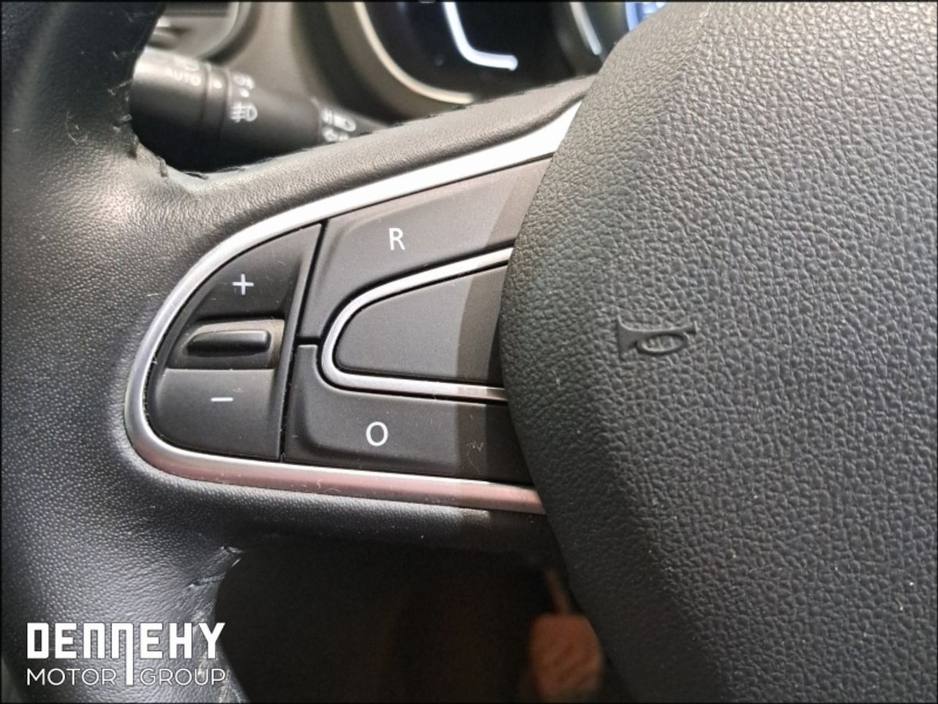 2017 Renault Scenic - image 22