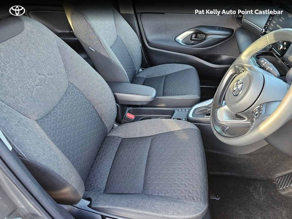 2023 Toyota Yaris Cross YARIS CROSS LUNA €27,900