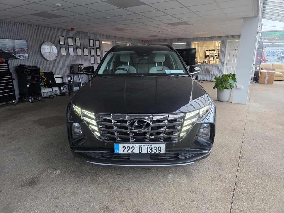 2022 Hyundai Tucson - image 3