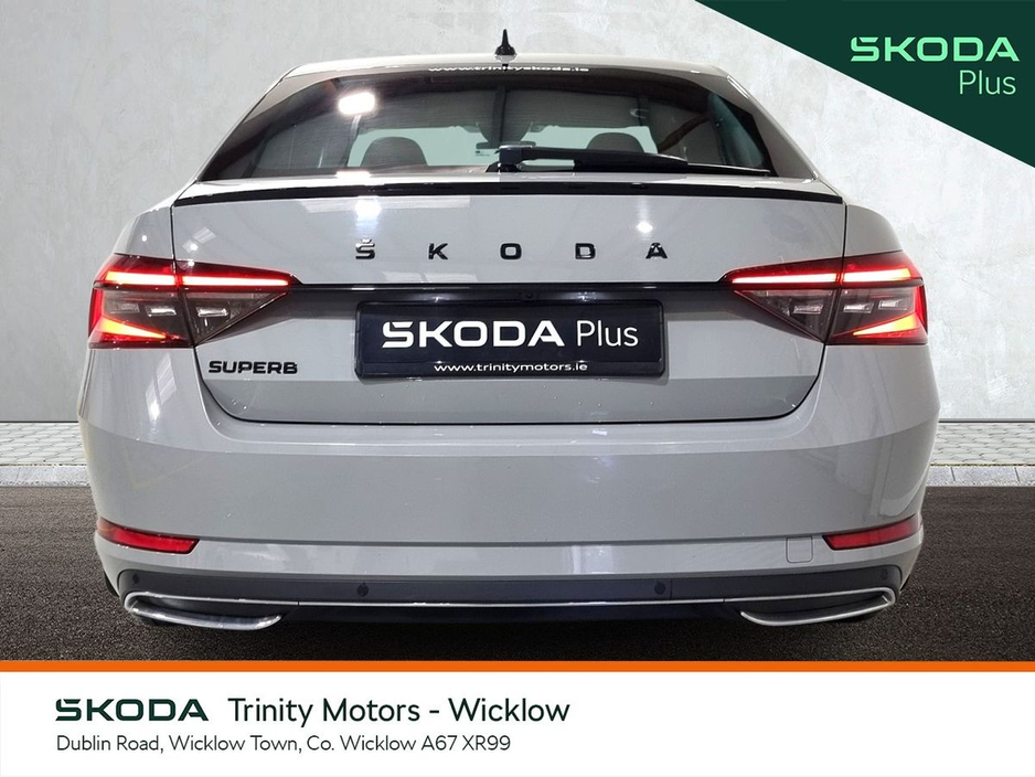 2023 Skoda Superb - image 14