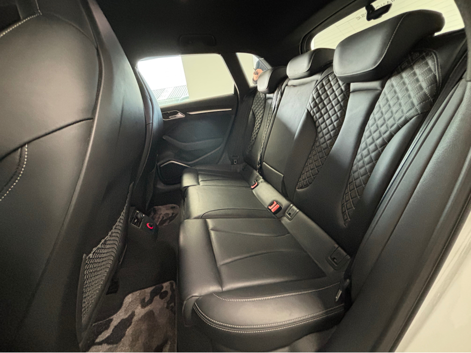 2016 Audi RS3 - image 13