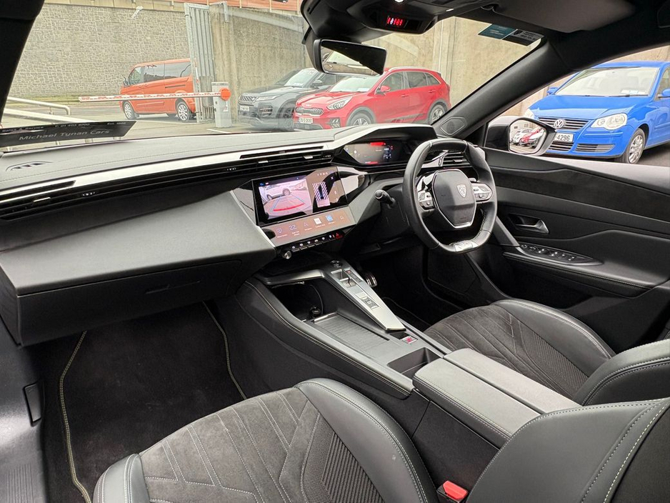 2024 Peugeot 408 - image 16