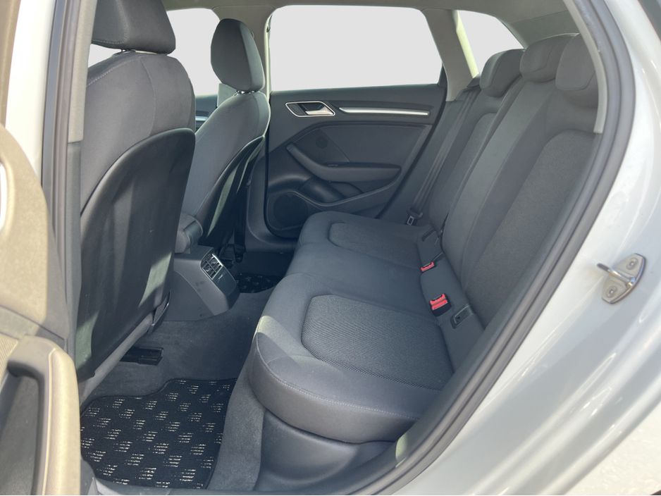 2017 Audi A3 2017 Audi A3 1.4 TFSI Automatic €17,950