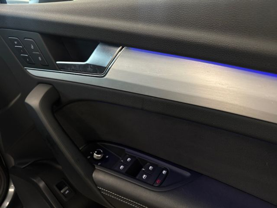 2023 Audi Q5 - image 12