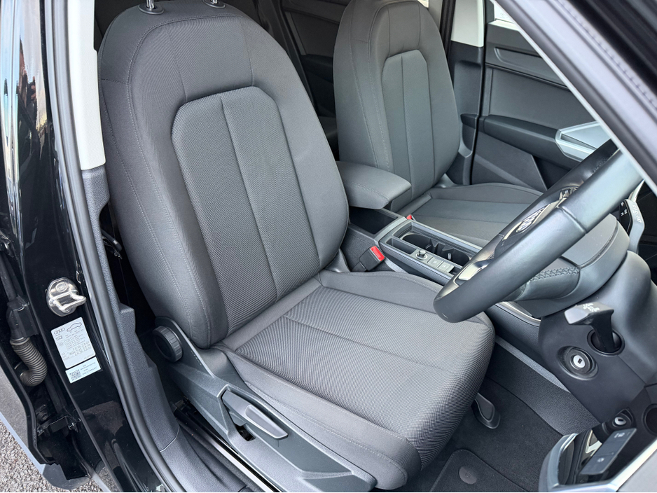 2022 Audi Q3 TECHNIK 45 TFSI E HYBRID//REVERSE CAMERA//IMMACULATE CONDITION//FINANCE PACKAGES//SIMI AND AA DEALER €35,950