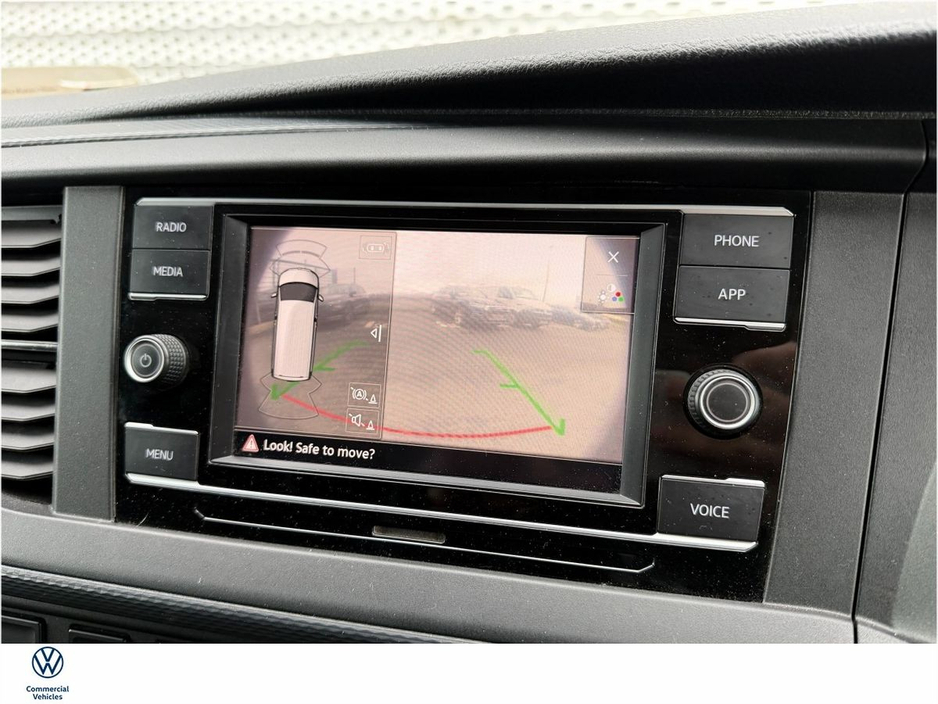 2021 Volkswagen Transporter - image 15