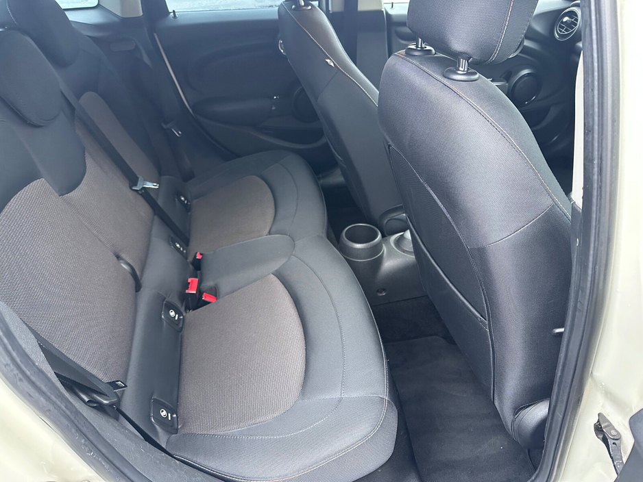 2014 MINI Hatch  €10,950