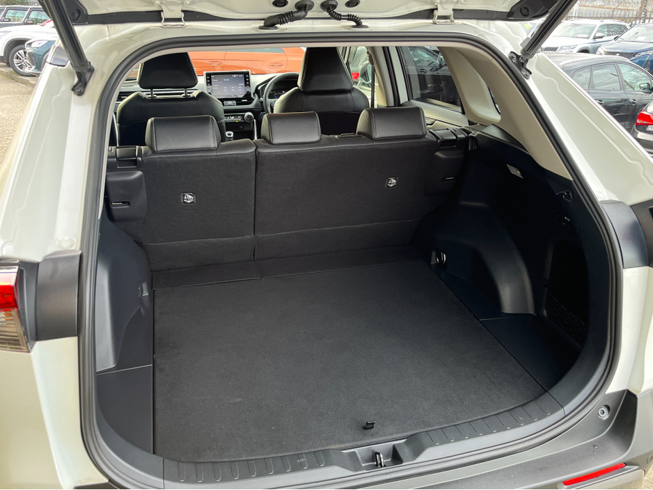 2021 Toyota Rav4 - image 8