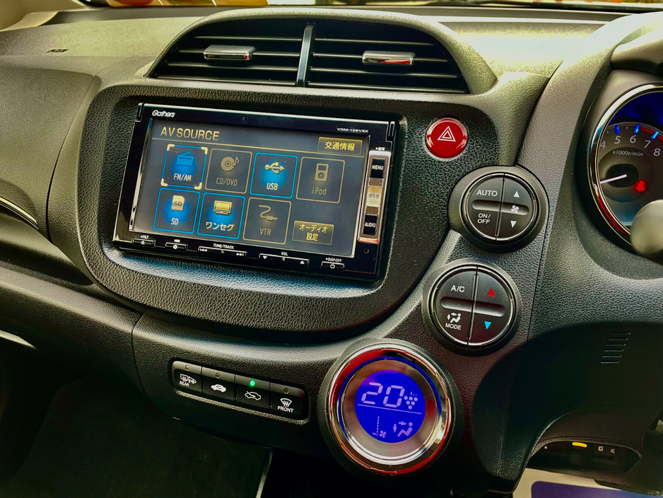 2014 Honda Shuttle - image 31