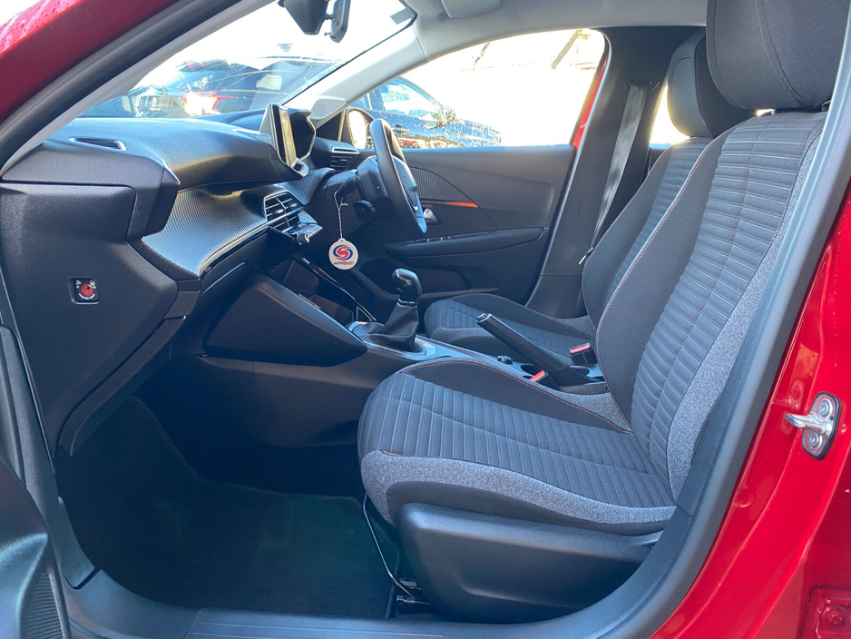 2022 Peugeot 208 1.2 Puretech 75 bhp Active €17,900