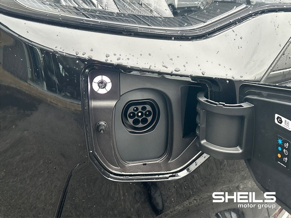 2026 Ford Transit Custom - image 17