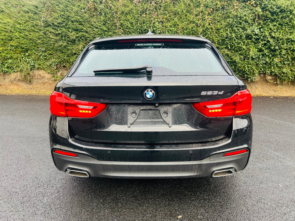 2019 BMW 5 Series ALLOYS // REVERSE CAM // PARKING SENSORS €31,950
